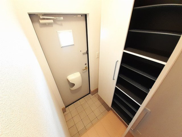 サンリットの玄関