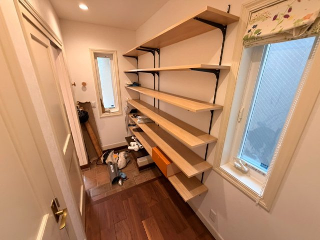 住吉本町2丁目戸建の収納