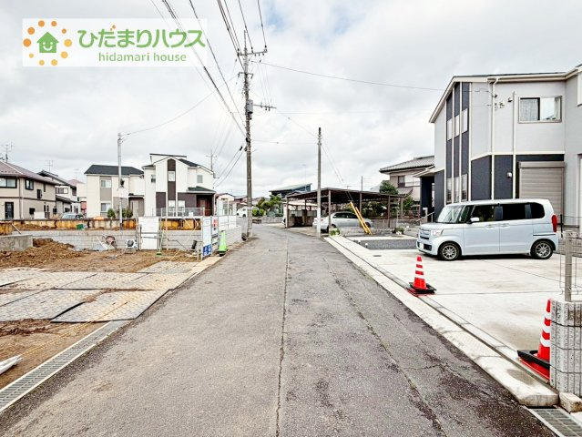 【前面道路含む現地写真】 | 土浦市小岩田東2丁目6期　新築戸建　2号棟 | 3/28撮影