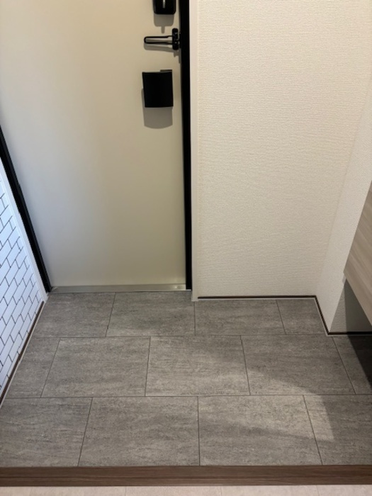 D－ROOM＋西町の玄関