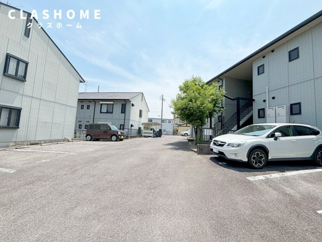 ディアス白樺　A棟　　刈谷市近郊の賃貸はクラスホームの駐車場