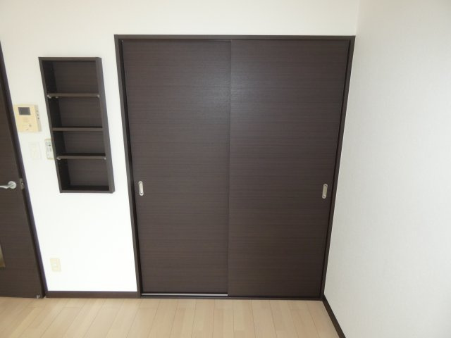 シーサイド花結の収納|クローゼットです