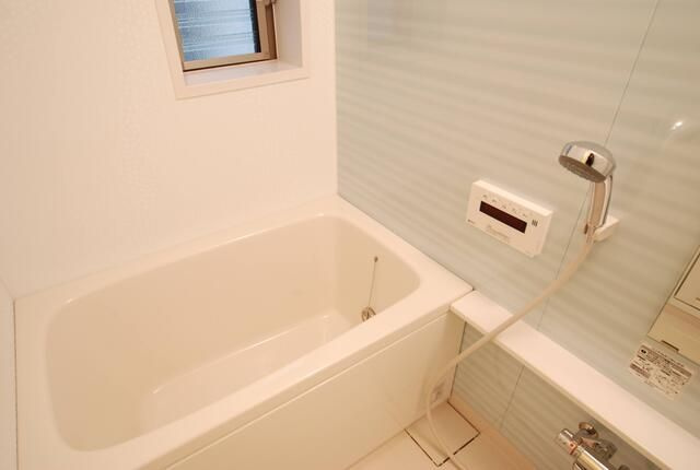 カルティエラタン三軒茶屋の浴室