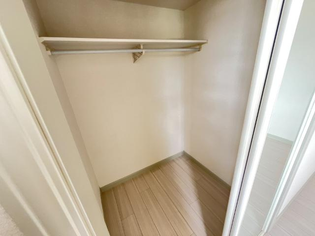 サニーコートＢ棟の収納|ウォークインクローゼット