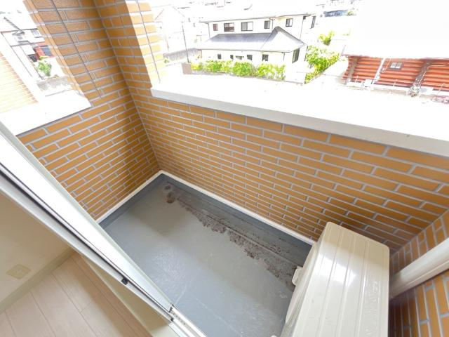 サニーコートＢ棟のバルコニー|ベランダ