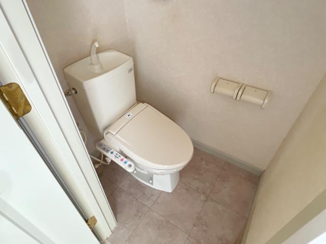 サニーコートＢ棟のトイレ|シャワー付トイレ