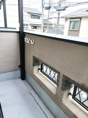 西七条市部町のバルコニー