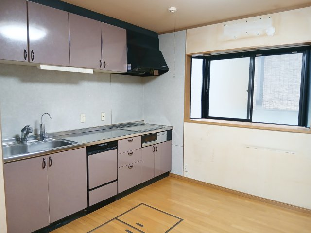 西七条市部町のキッチン