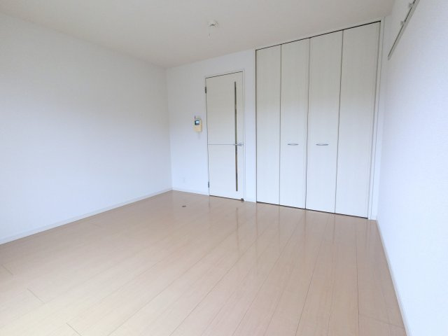 【寝室】