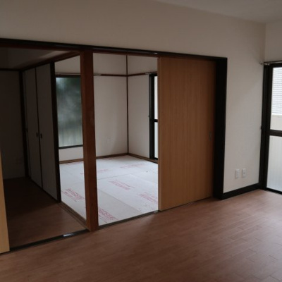 【居間・リビング】 | 絹屋ビル１０１