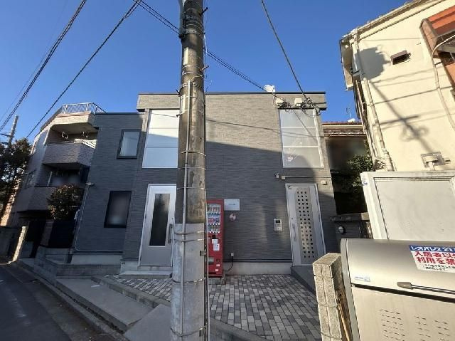 レオパレスシュークルの外観