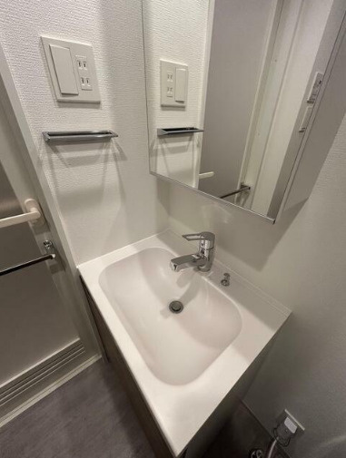 XEBEC八幡山の洗面所