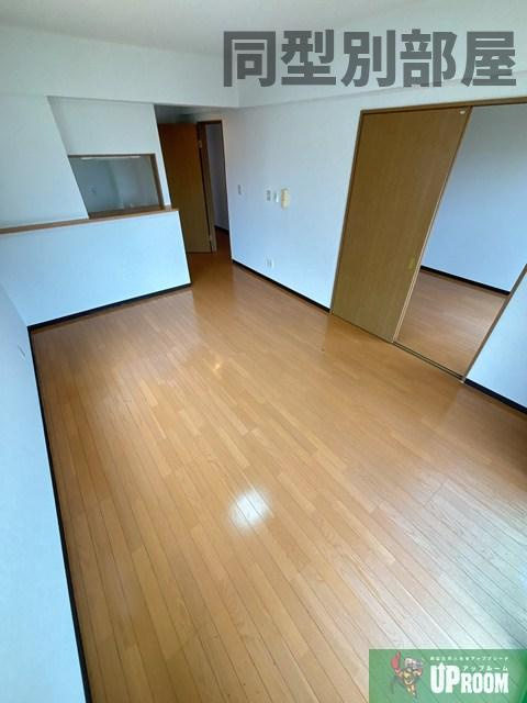 プリミエール清水の居間・リビング