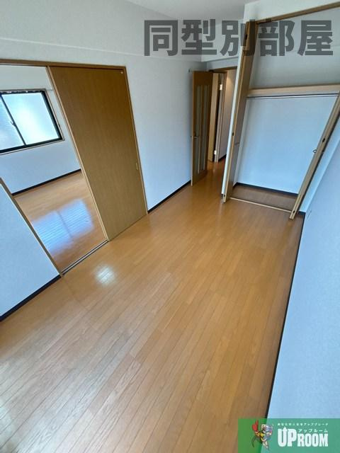 プリミエール清水の洋室