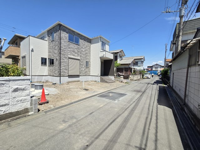 新築　太田市東矢島町1期　１号棟の前面道路含む現地写真|現地写真　東側接道幅員約4.5ｍ	