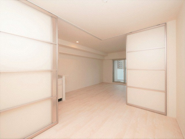 OPUS RESIDENCE SHINSAIBASHI SOUTHの洋室