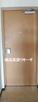 【玄関】 | ＶＩＶＲＥ横浜白楽弐番館