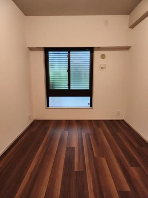 三鷹市下連雀５丁目の中古マンションの洋室