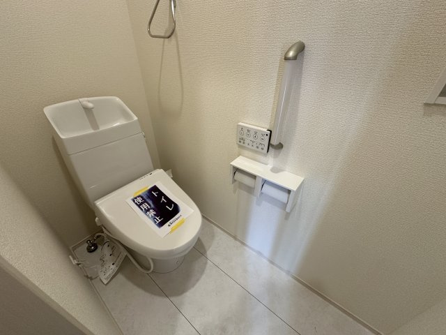 神戸市垂水区南多聞台８丁目新築戸建１号棟のトイレ