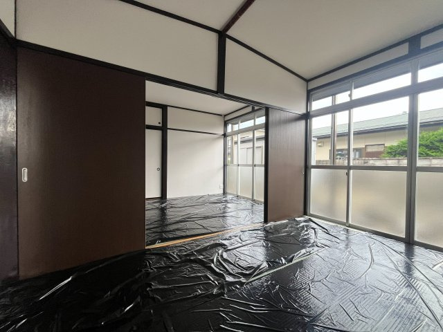 中古戸建・中古住宅　福島市町庭坂1期　庭坂小学校・吾妻中学校の和室|※タタミの日焼け防止のためシートで保護をしています