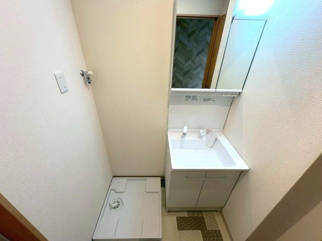 F+style藤井寺岡1号館の洗面所