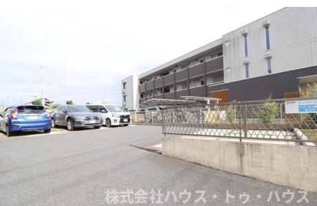 ネイチャーヴィラ ミネルバの駐車場