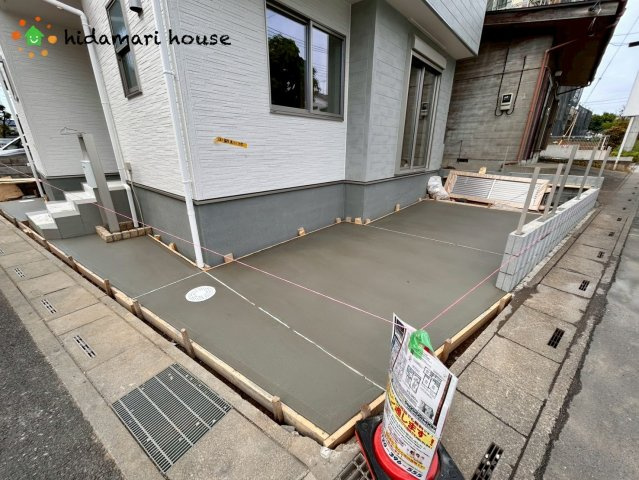 西区内野本郷　新築戸建　リーブル01の駐車場