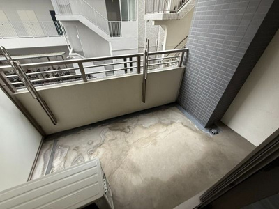 【バルコニー】 | ロイヤルメドゥ北戸田 | バルコニーがあります