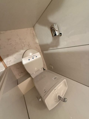 【トイレ】 | ロイヤルメドゥ北戸田 | 清潔感のあるトイレです