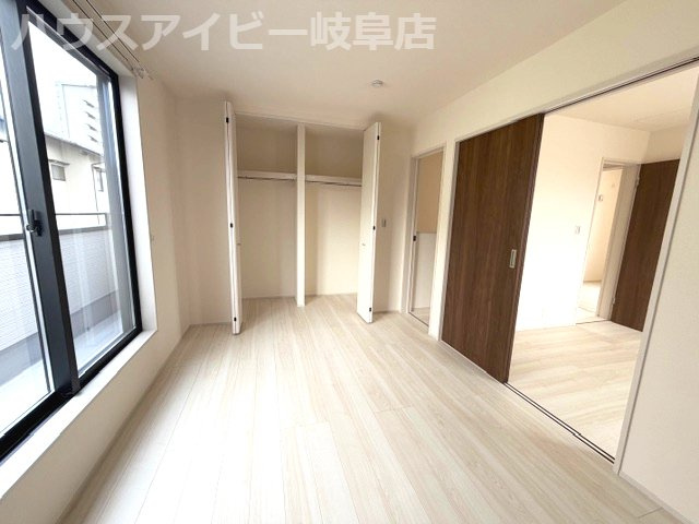 【洋室】の画像