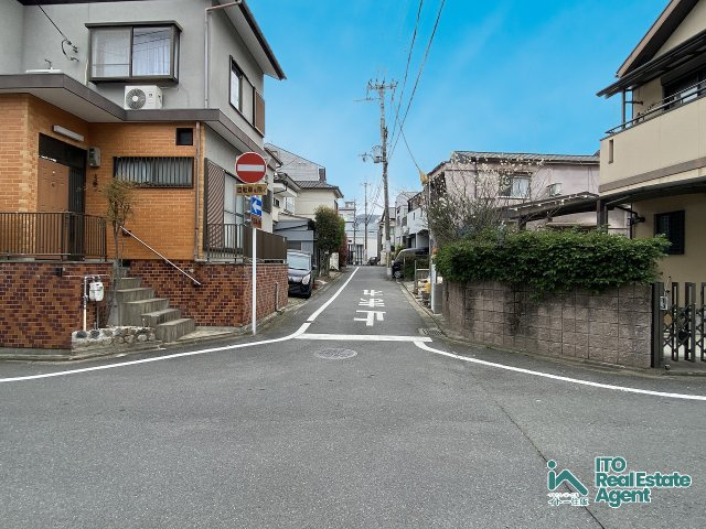 紫竹西北町 新築戸建(2期1号地)の前面道路含む現地写真