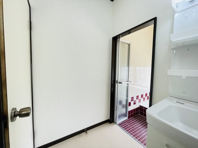 【脱衣所】 | 寄居町鉢形　中古戸建