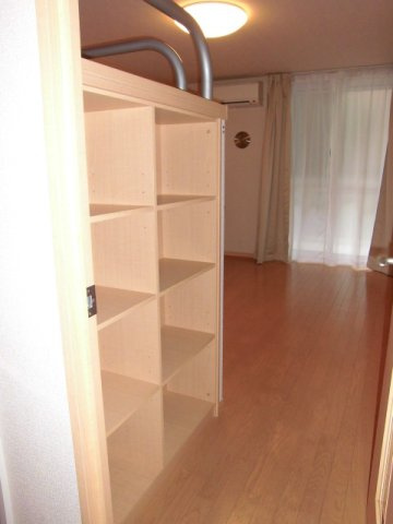 レオパレスソレーユⅢの居間・リビング