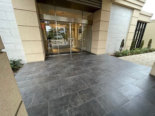 ヴェレーナシティ　パレ・ド・プラージュのエントランス|エントランス