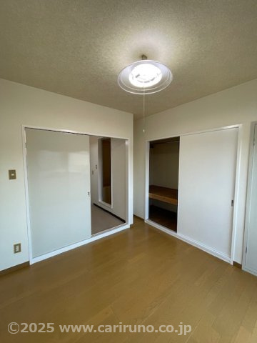 アシックハイツの居間・リビング