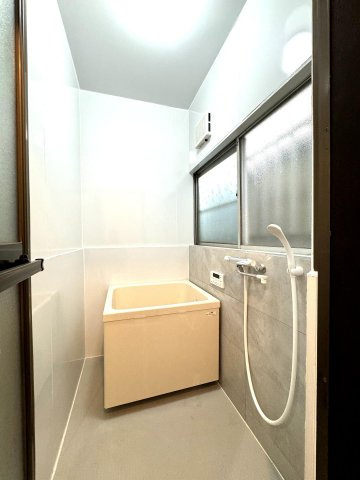 朝霞市宮戸戸建ての浴室