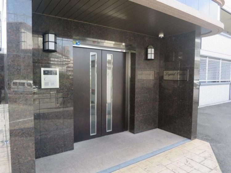 福岡市中央区小笹１丁目の賃貸マンションのエントランス|エントランス写真