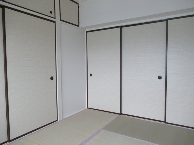 ビレッジハウス南陽1号棟の寝室