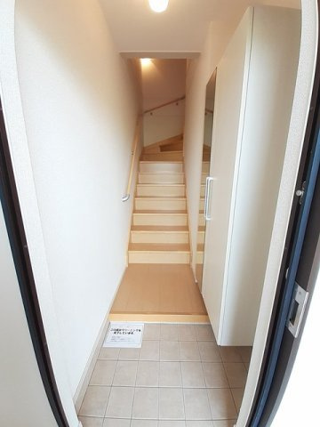 リバーヒル２　Ａの玄関|きれいな玄関です