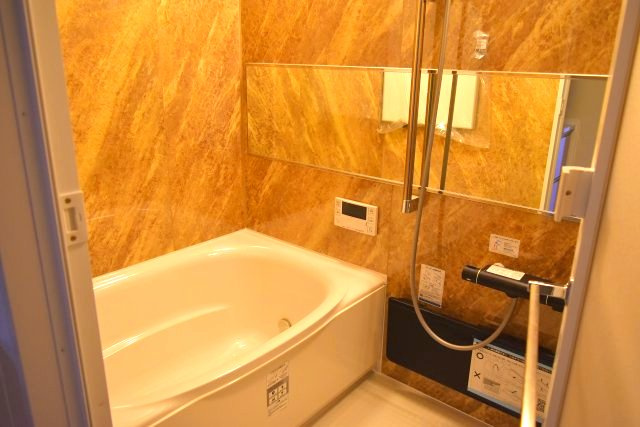 立川市高松町３丁目の中古マンションの浴室