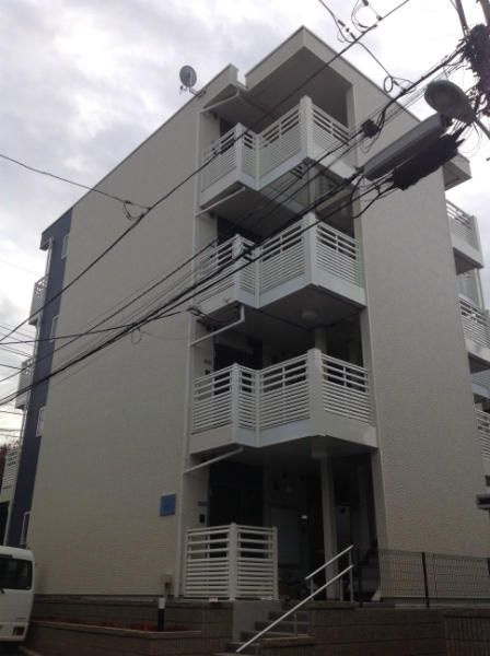 レオネクストフェリス