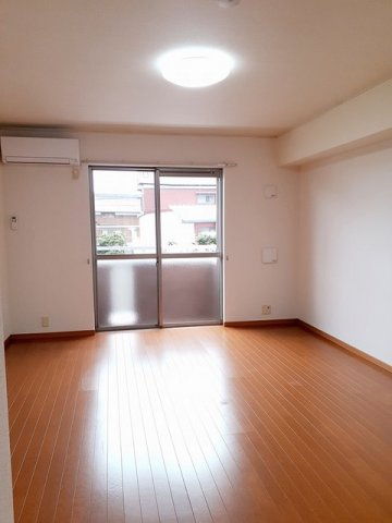 サンライトヒルズ　　刈谷市近郊の賃貸はクラスホーム刈谷店の居間・リビング|中はこのようになっています