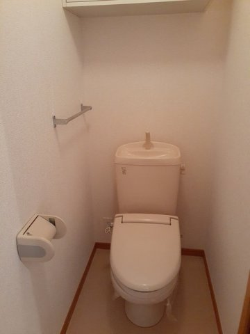 サンライトヒルズ　　刈谷市近郊の賃貸はクラスホーム刈谷店のトイレ|落ち着いた色調のトイレです
