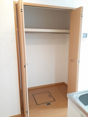 サンライトヒルズ　　刈谷市近郊の賃貸はクラスホーム刈谷店の収納|こまごまとしたものを収納できそうですね