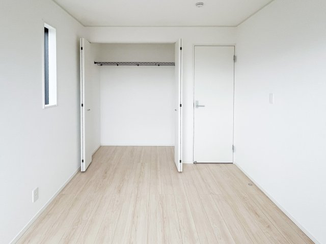 鈴鹿市南玉垣町《2号棟》の洋室