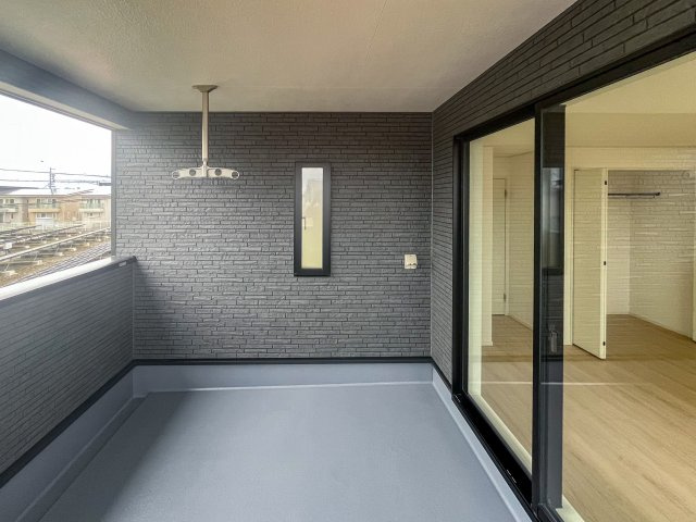 鈴鹿市南玉垣町《2号棟》のバルコニー