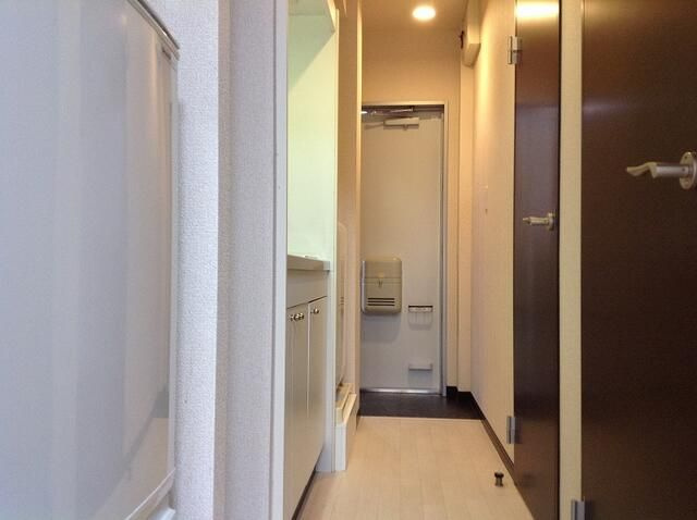 レオネクスト浦和領家の玄関