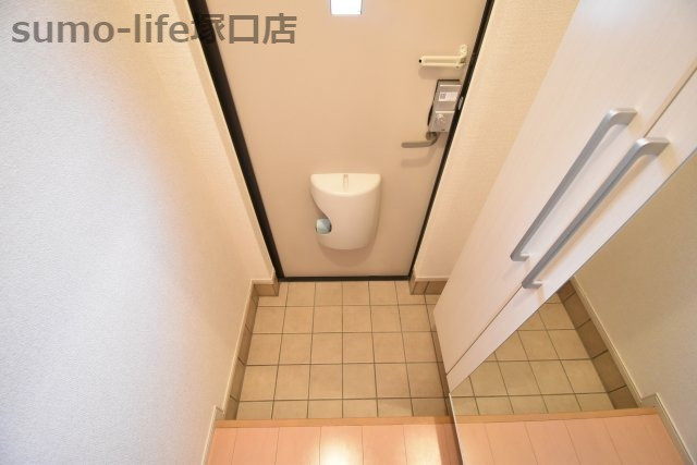 サンリットビューの玄関