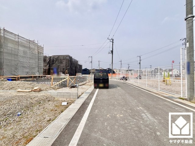 大津市雄琴５丁目　第26　1号棟の前面道路含む現地写真|3月29日　現地写真更新