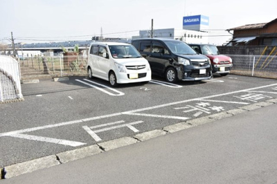 【駐車場】 | Ｍｏｍｏ Ｈｏｕｓｅ Ⅱ